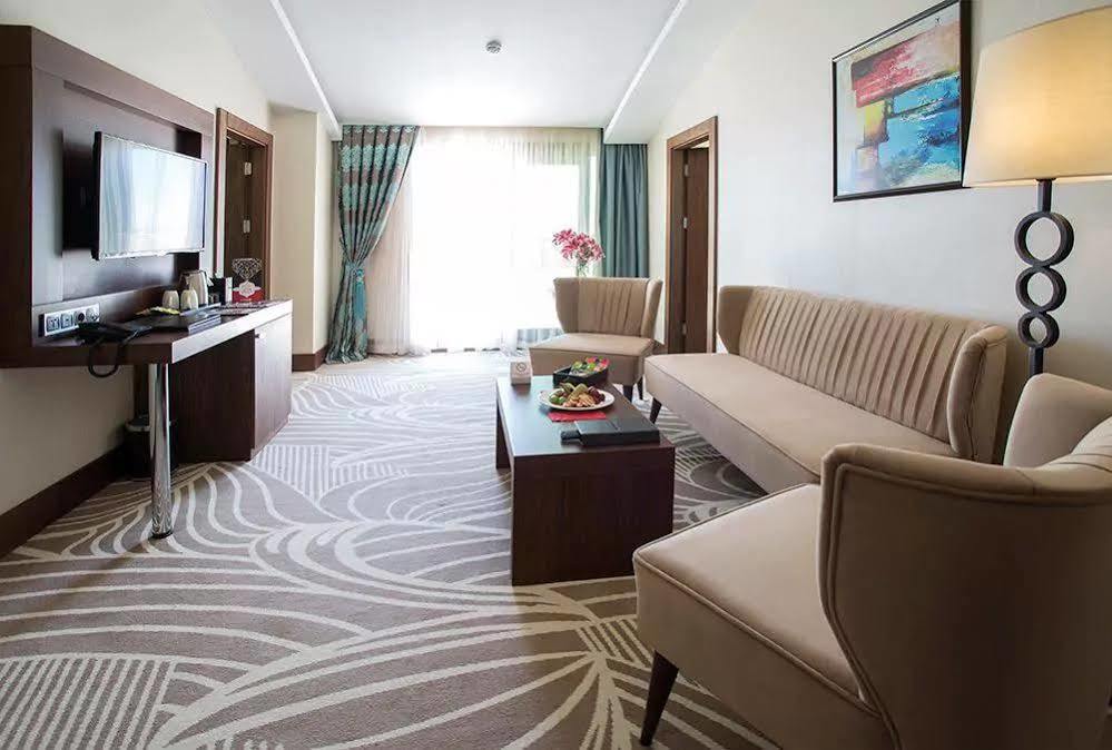 Hotel Ramada By Wyndham Yalova Yalova  Exteriér fotografie